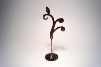 Подставка дерево-ковка